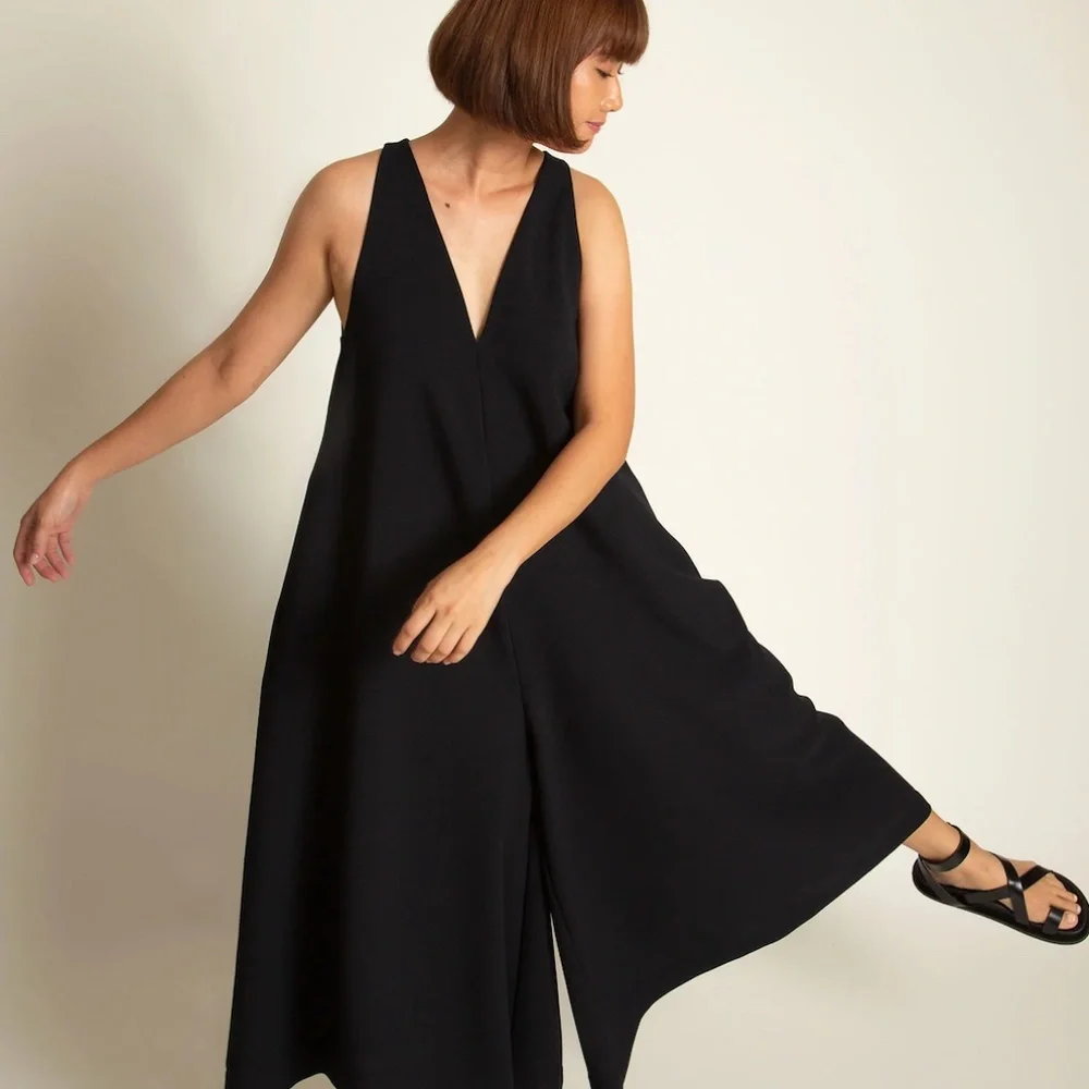 Kaarem Krachai V-Neck Pocket Onesie jumpsuit - Picture 2 of 7